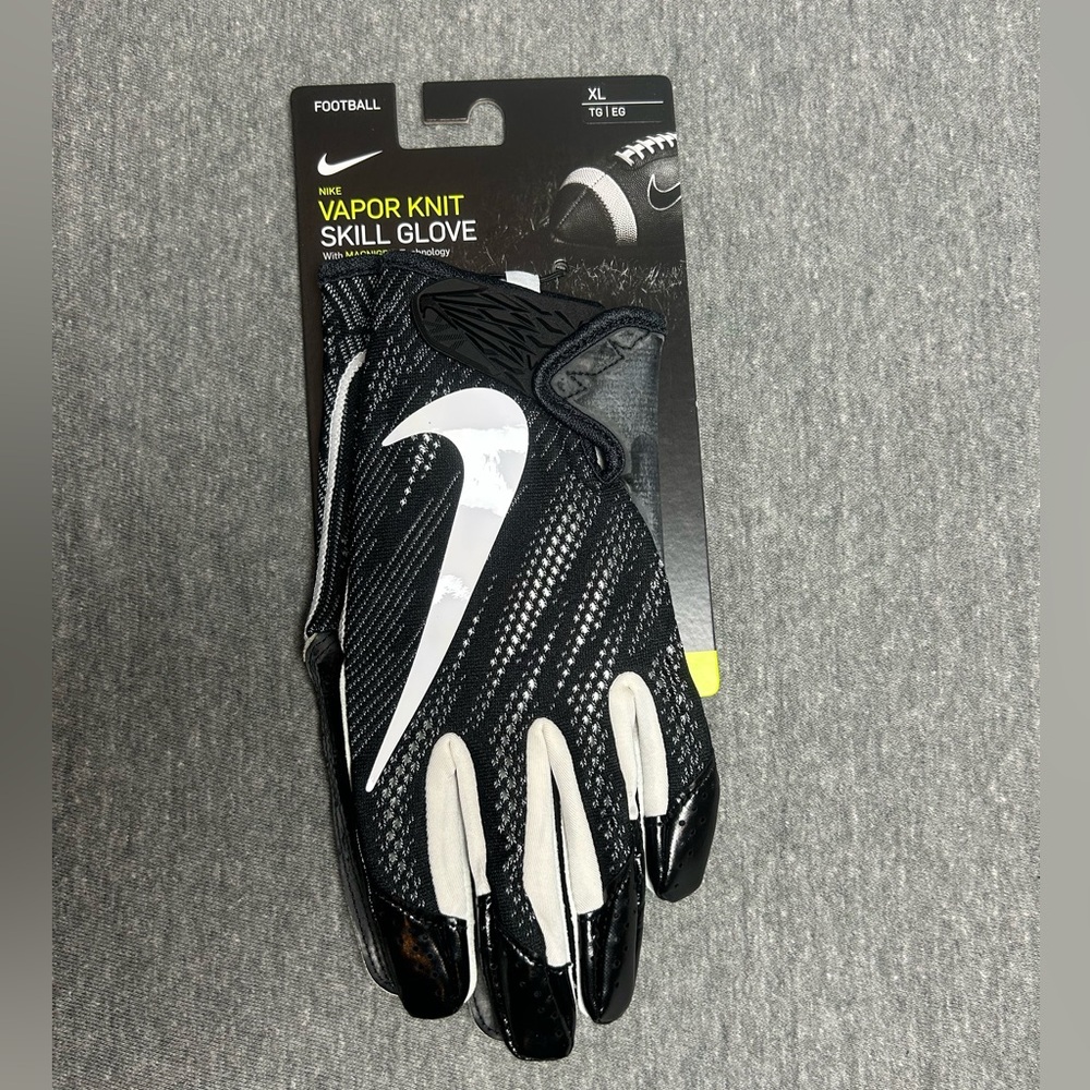 Nike Vapor Knit 2.0 Skill Football Gloves Size XL